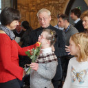 Katharina Winkel bedankt sich bei Anke Protze_ Leiterin der Kita Schwabenhaus für gelebte Inklusion in der Kita Schwabenhaus.