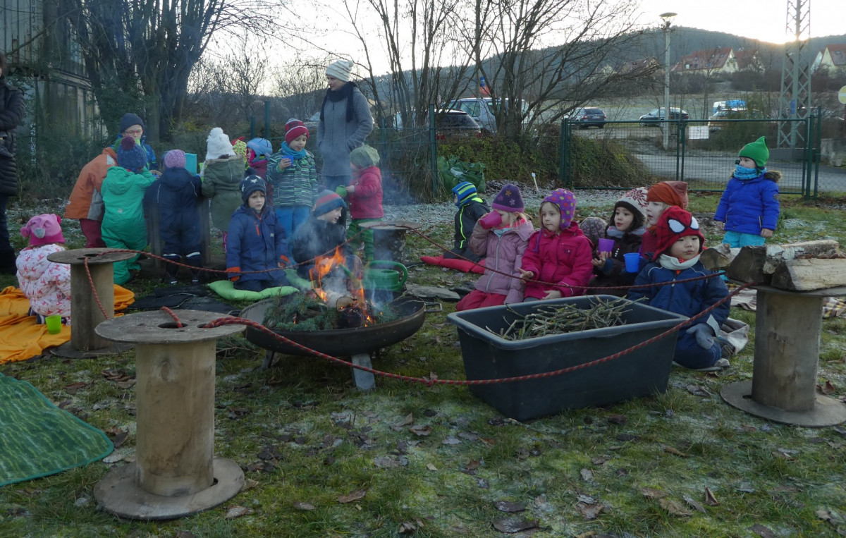 Querwege E V Aktuelles Winterbeginn Lagerfeuer Im Garten